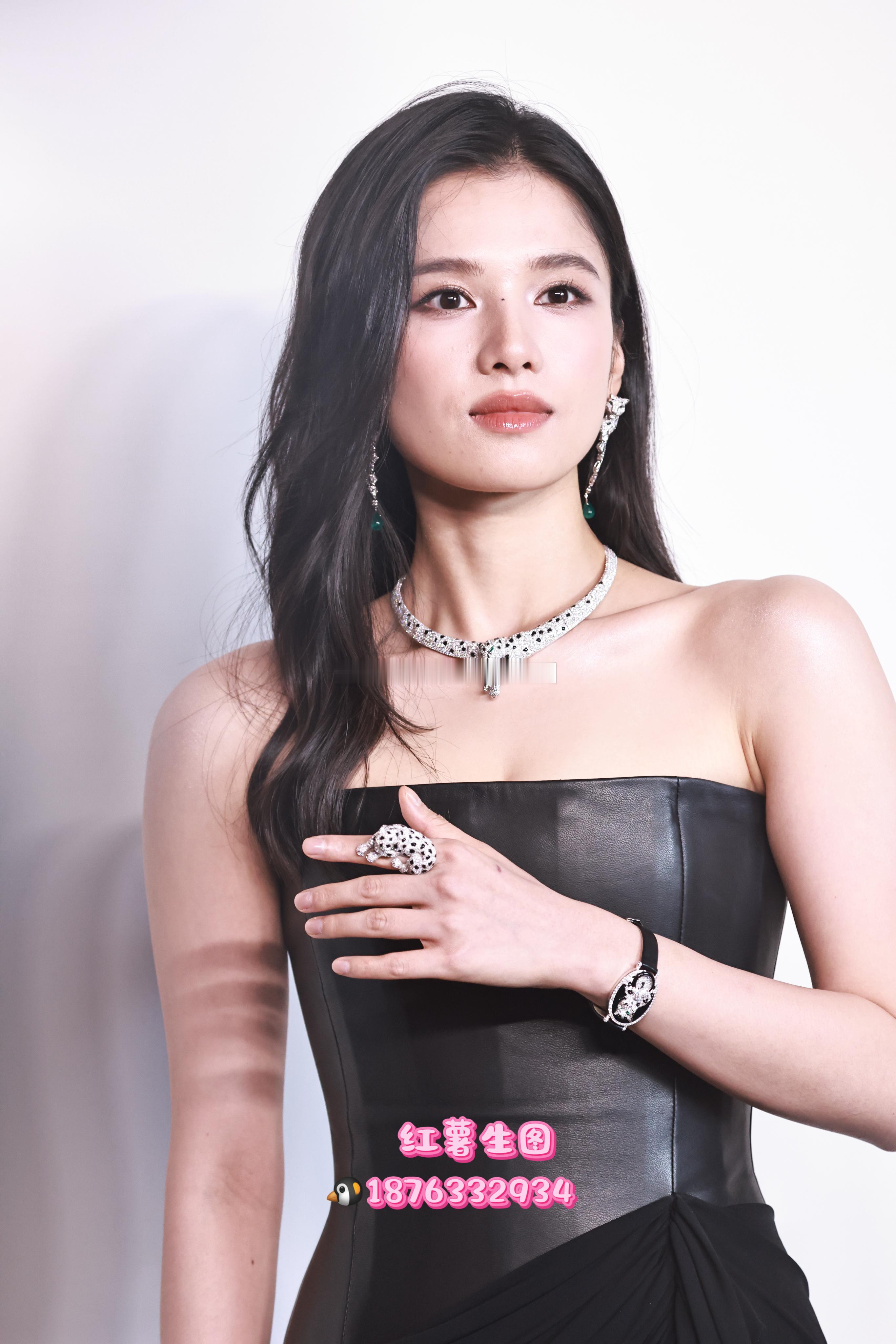 出张婧仪今日活动 
