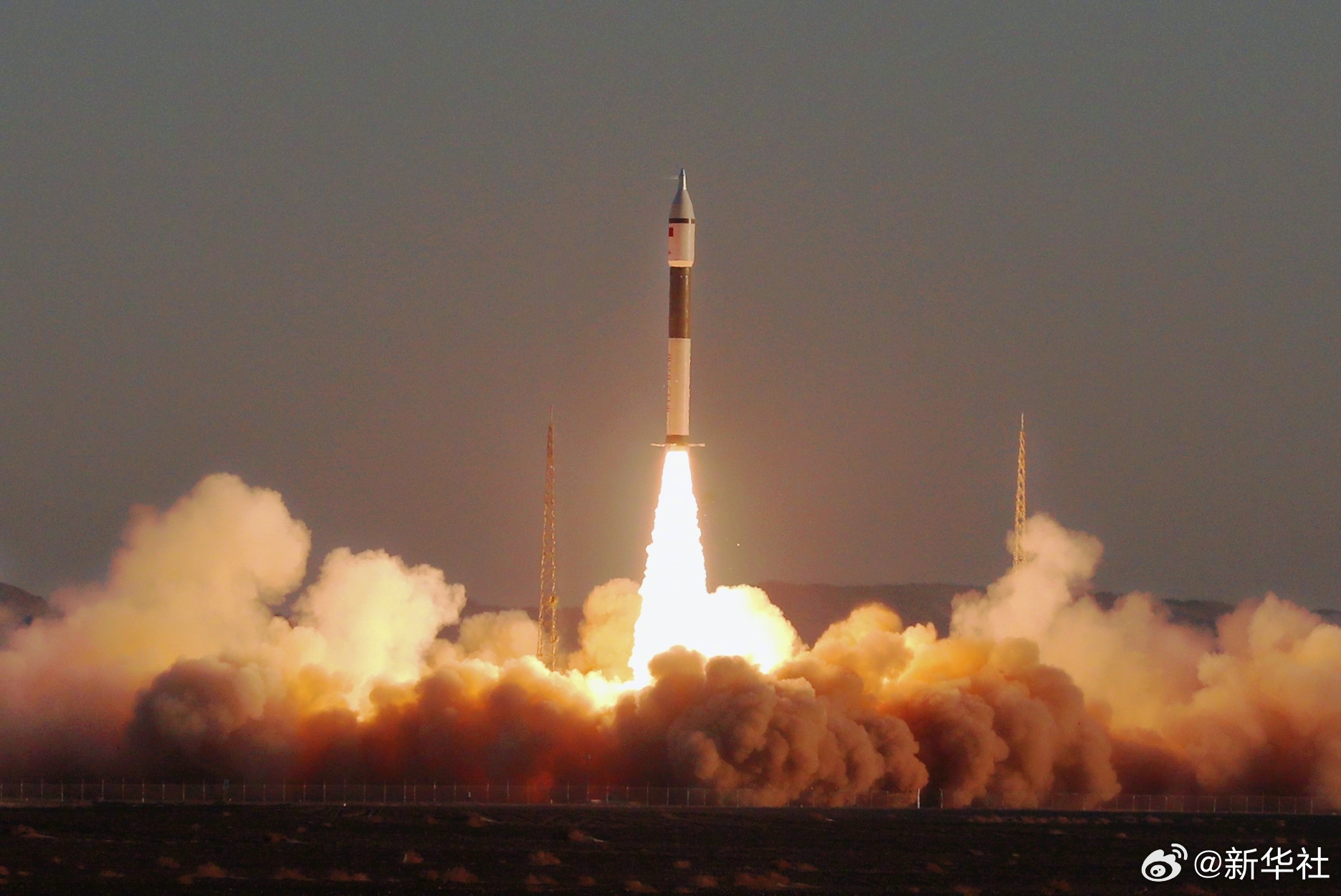 【#快舟十一号遥八运载火箭成功发射#】12月13日9时08分，快舟十一号遥八运载