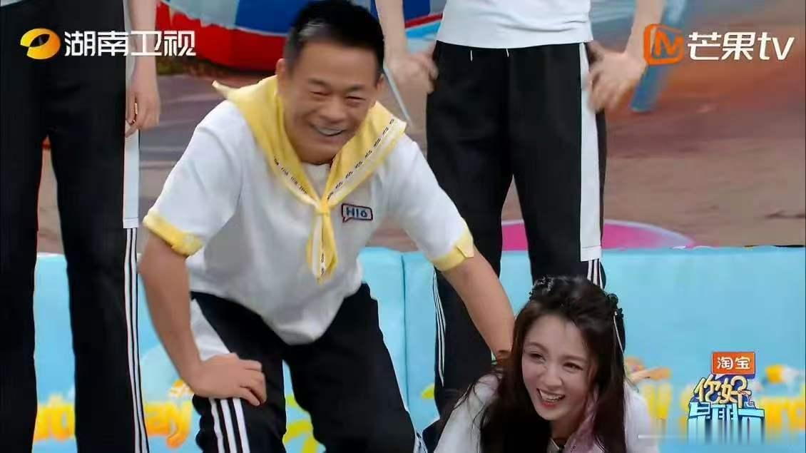 王晓晨孙浩对抗路戏搭子 孙浩一把甩开王晓晨 你好星期六戏内欢喜冤家，戏外擂台劲敌