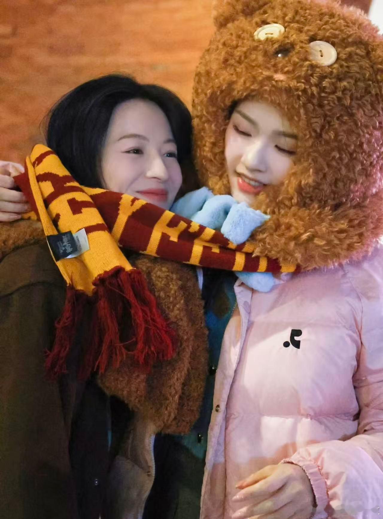 林允李嘉鑫有股淡淡的人机感林允宣传委员又上线了 谢谢林允帮我们李嘉鑫宣传新剧，你