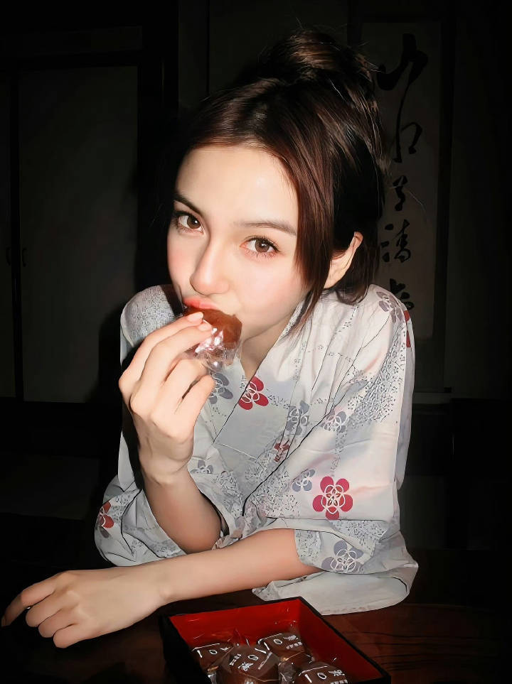 【Angelababy】天使吾妻angelababy独自带小海绵回香港 ​​​