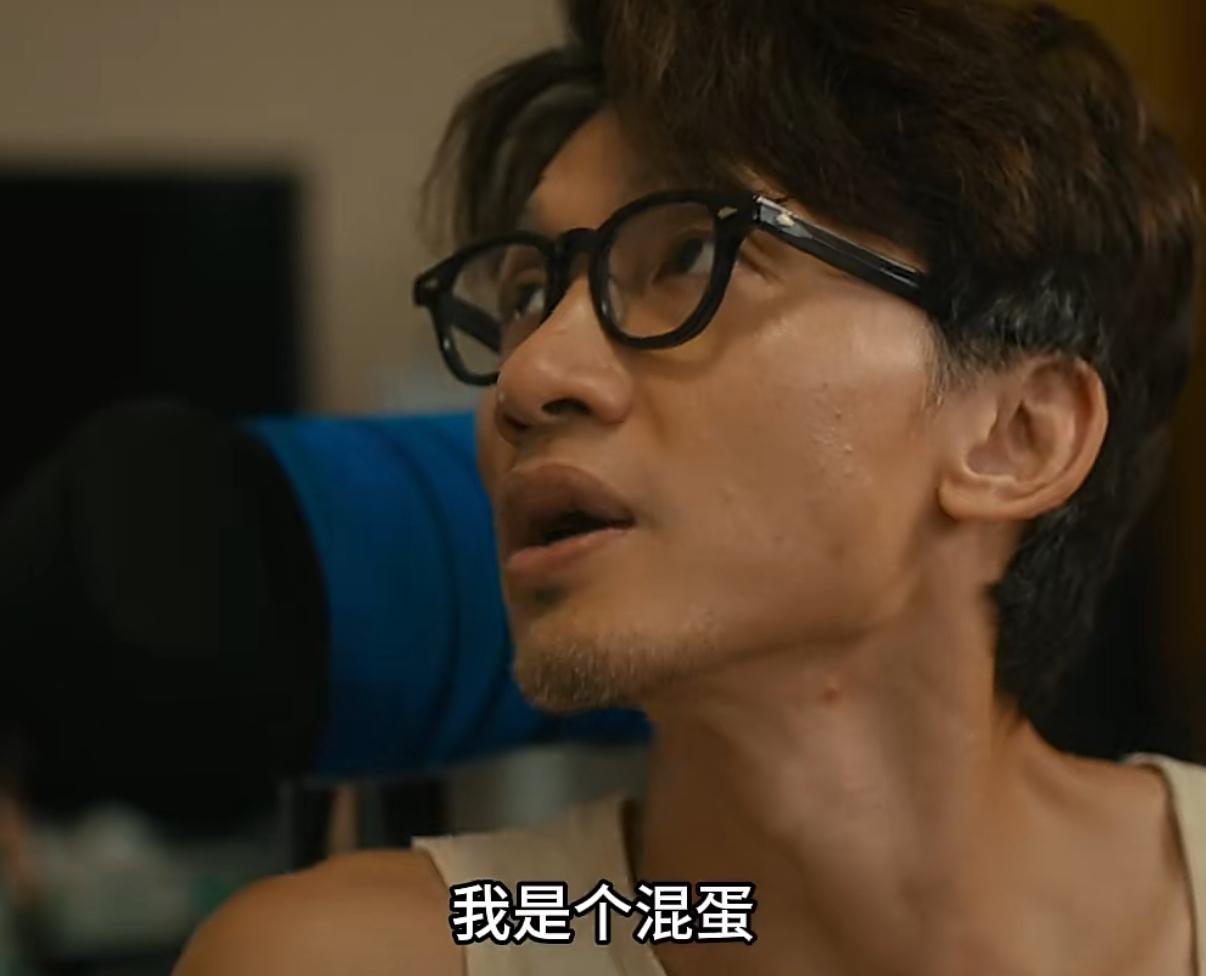 在网上发现很多很爱国但恨身边每一个无权无势的人