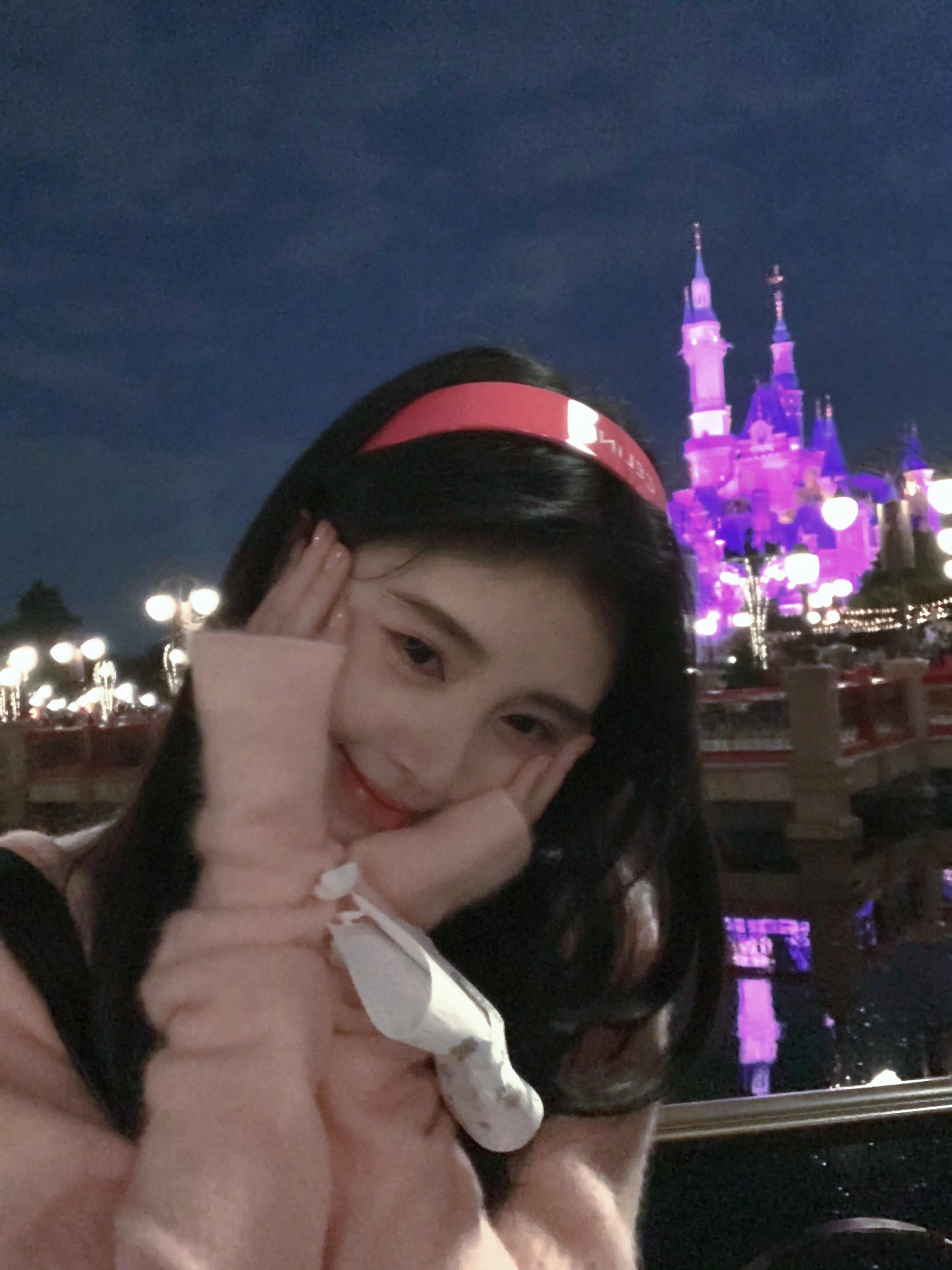 围着小乖转圈圈ʕ̯•͡ˑ͓•̯᷅ʔ鞠婧祎苏绿夏鞠婧祎万花世界  专栏 · 婧祎专
