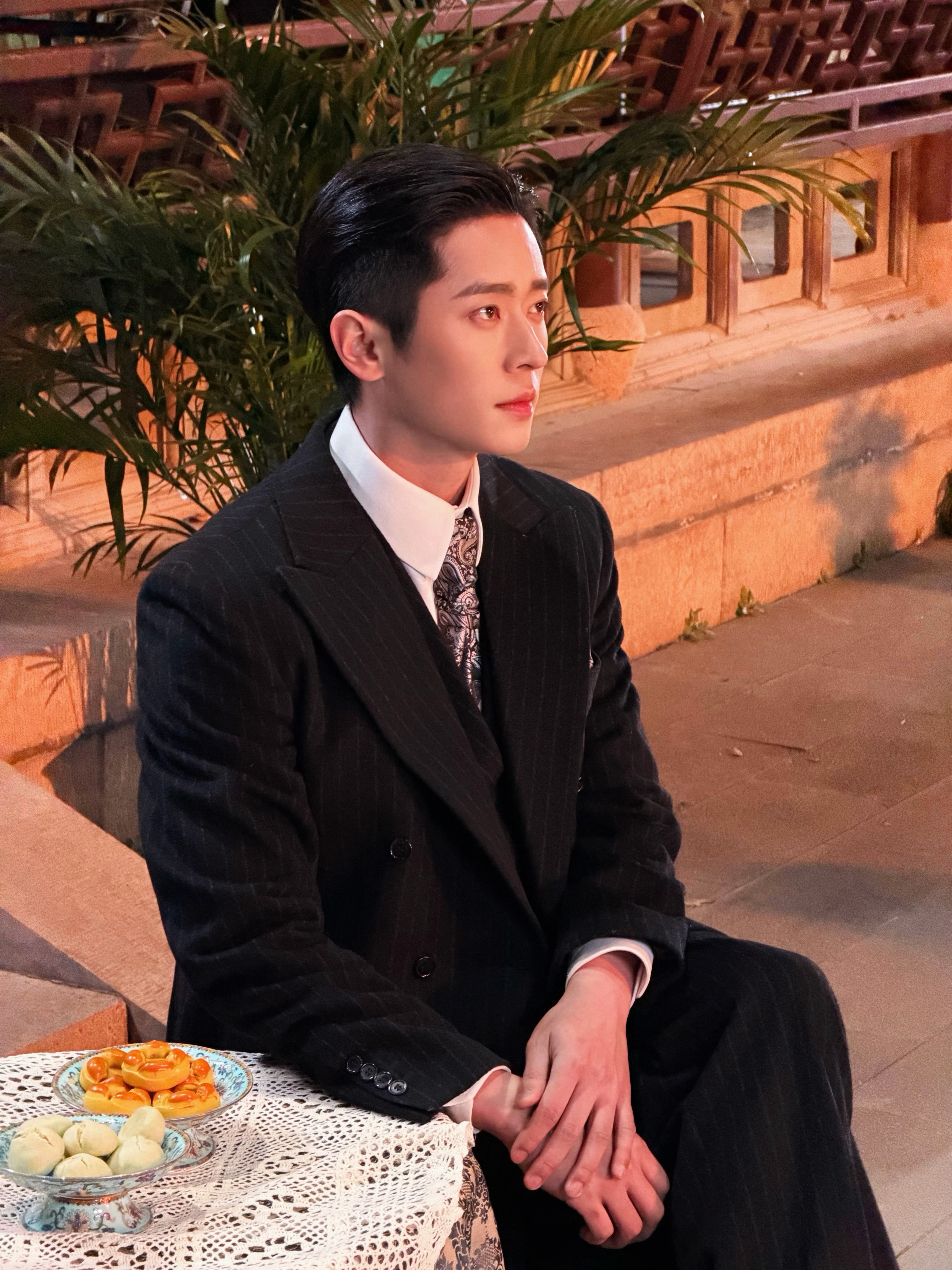 丞磊[超话]🍁 跟丞磊昶聊一下切换片场待机模式🎬 丞磊虞昶轩 ​​​