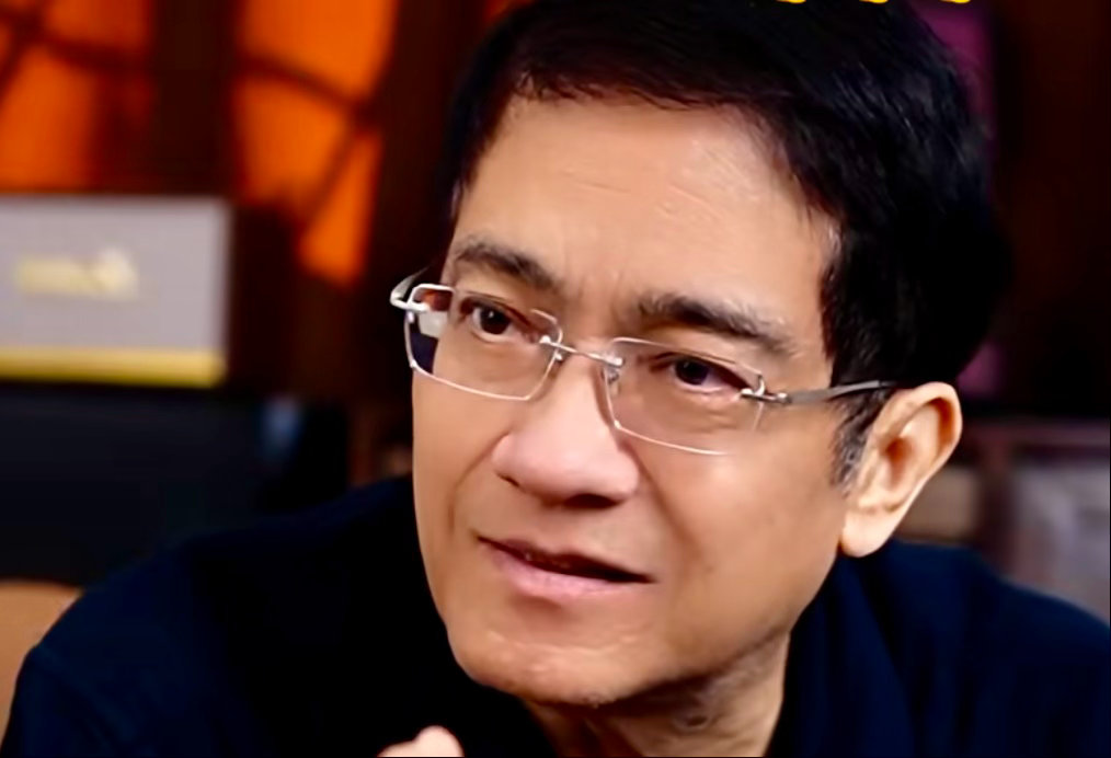 不要去共情任何一个不是你这个阶层的人，也别轻易把一个人带到不属于他的高度。他的认