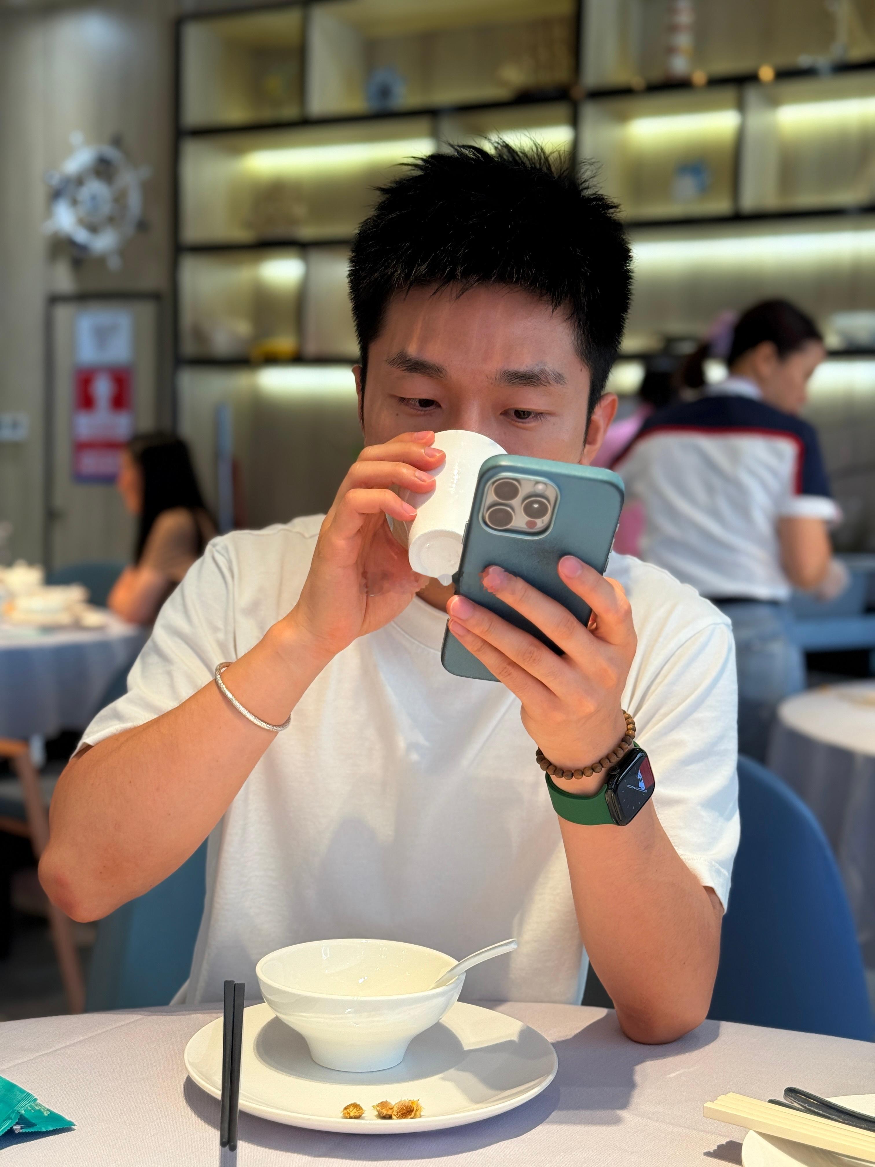 优雅永不过时！[捂嘴哭][捂嘴哭][捂嘴哭]小帅Craft[超话]  ​​​