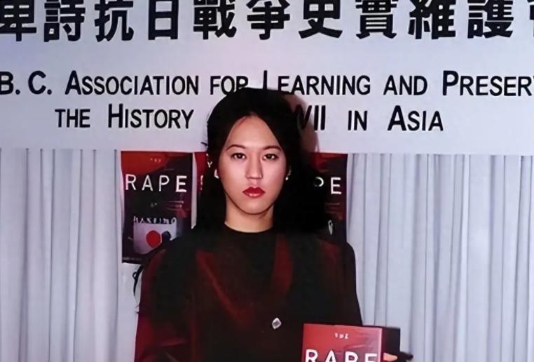 出身名门，却在36岁悄然离世，她生前究竟经历了什么？
她本可以拥有极其光鲜的一生