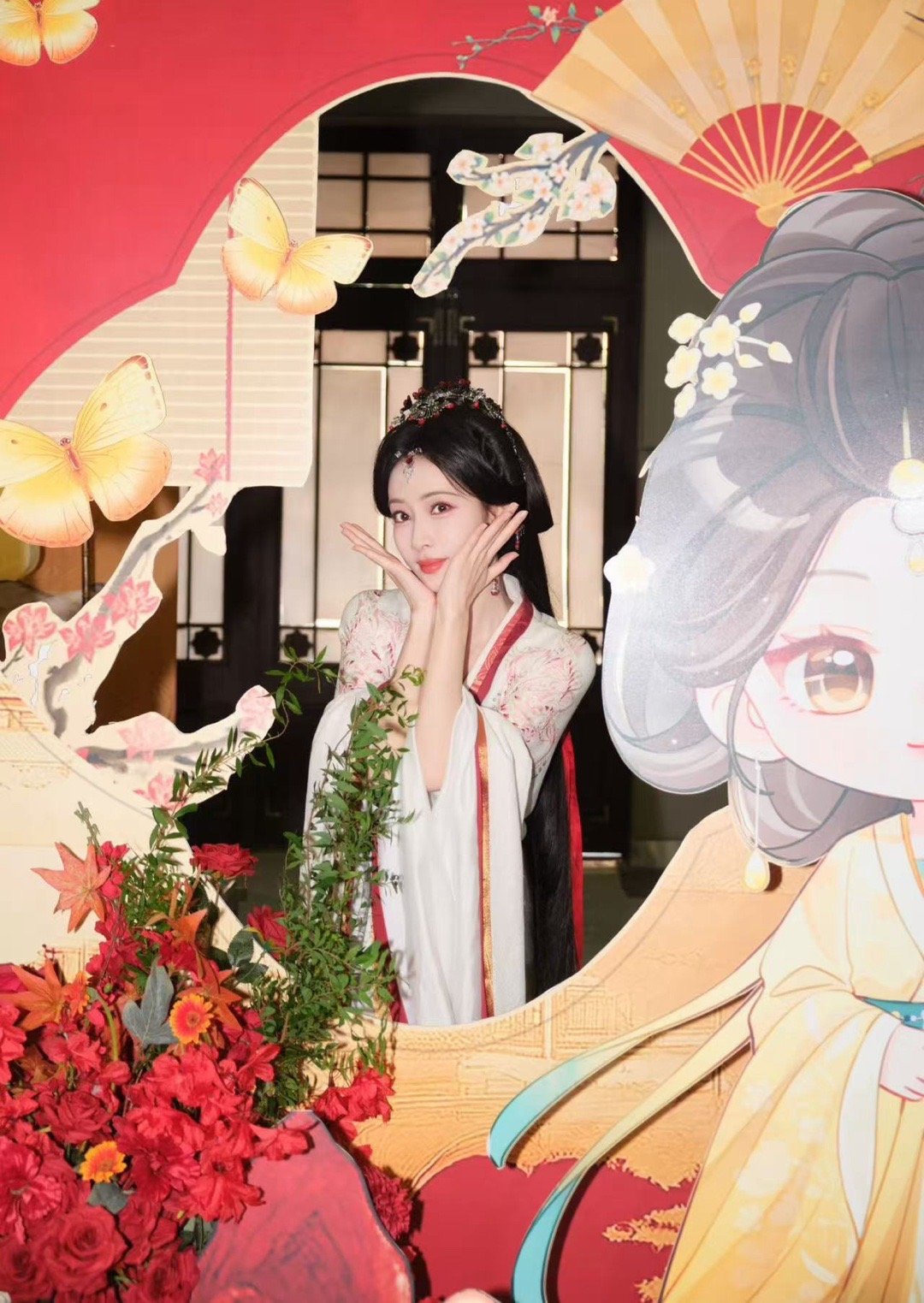 孟子义杀青发言 孟姐宠粉是刻在骨子里的吧！粉丝让站哪儿就站哪儿，拍照聊天有求必应