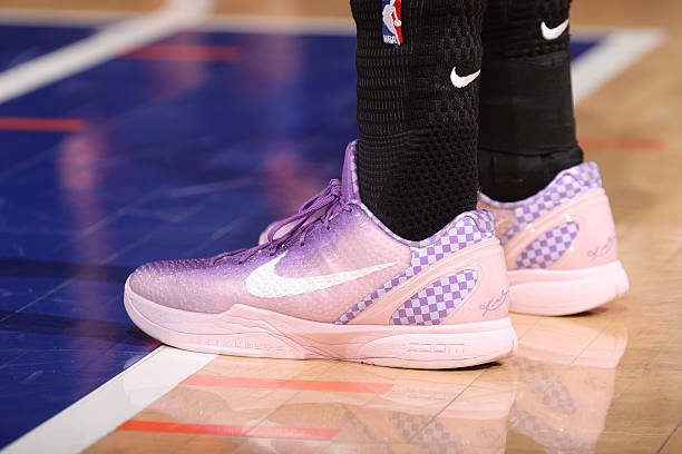 杰伦·布伦森 · Nike Kobe 6 Protro登场39分钟 19投11中