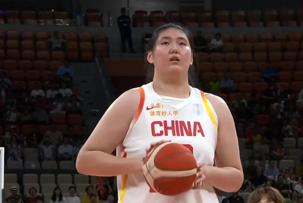 轻松！中国女篮大胜印度尼西亚女篮51分，12人上场12人得分，其中有7人得分上双