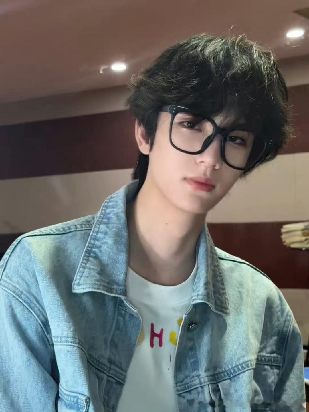 李煜冬第一条泡泡李煜东泡泡发语音了 终于等到你还好我没放弃！ 