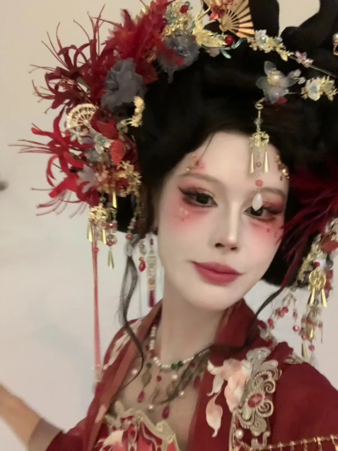 至此鲜花赠自己，纵马踏花向自由