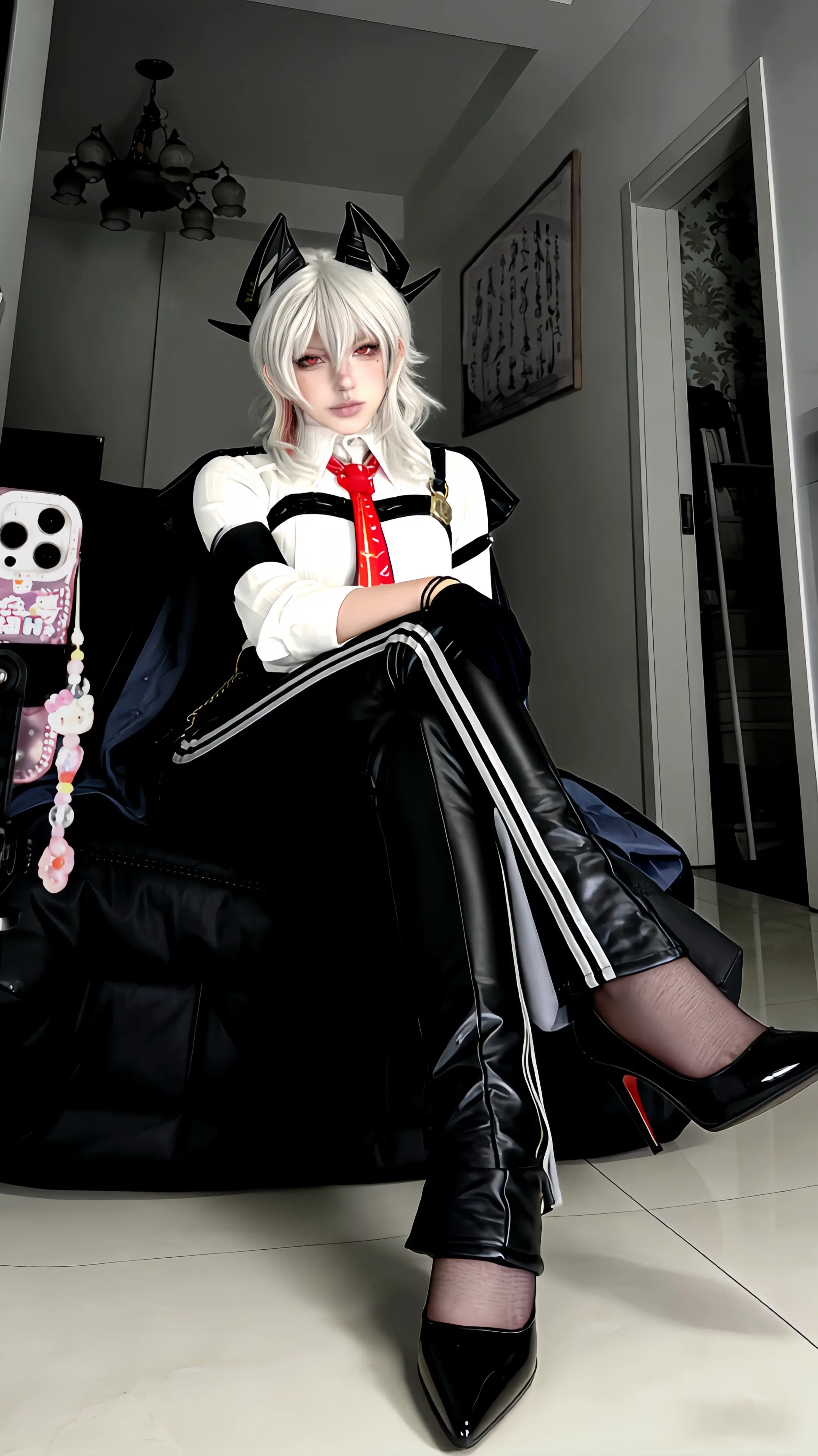 他什么都说就是不说他有老婆。