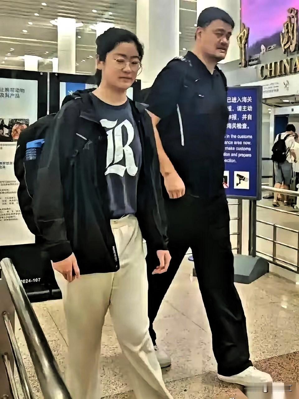姚明女儿姚沁蕾：没有专业学体育、不走职业运动员路线
    1. 现状
    
