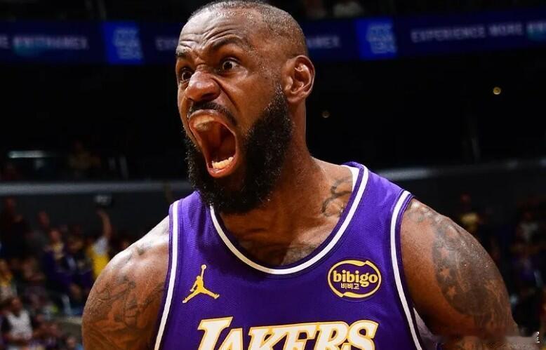 詹姆斯19分15篮板詹姆斯是真拼了。41岁的人拿19分15篮板8助攻，还有那两个