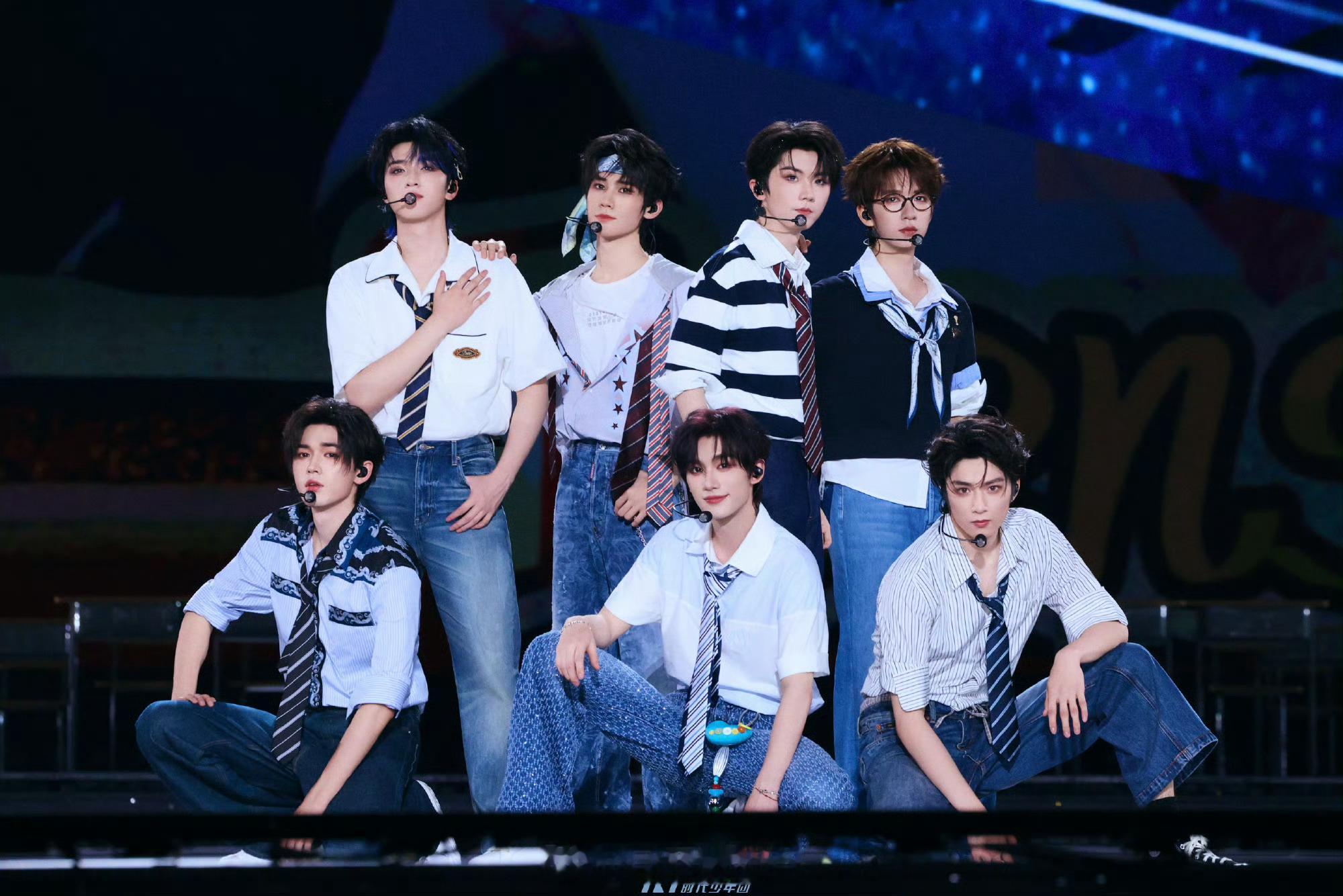时代少年团演唱会超25%观众未成年对她们来说都不仅是偶像，更是正能量的哥哥们。不
