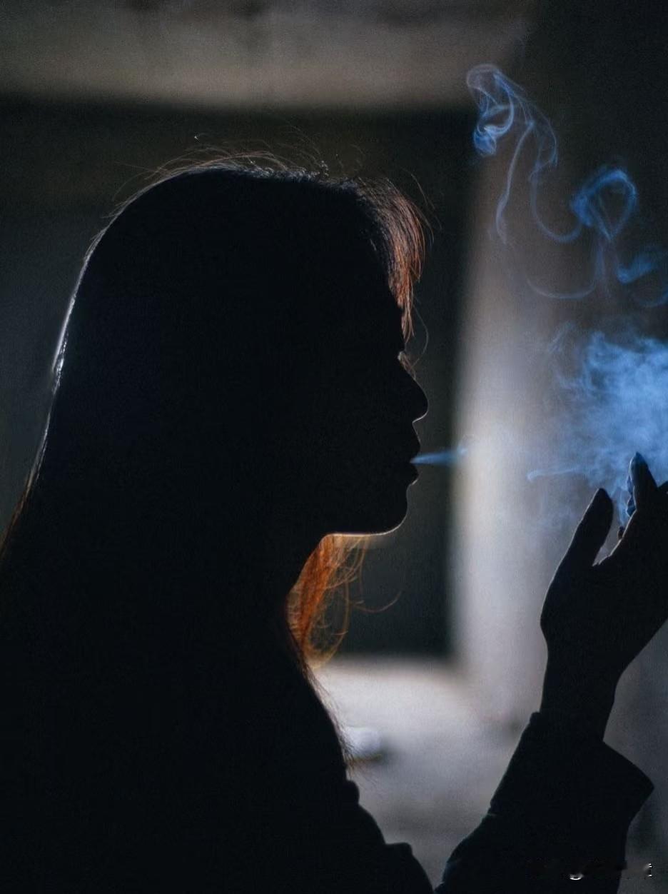 别再做梦了，这就是生活真相

很多时候真想问问自己，是不是一直活在泡泡里，总觉得