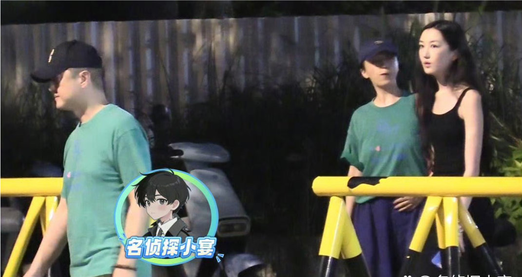 李亚鹏带女儿李嫣聚餐现在抽烟还能被批判了吗？不管男女抽烟都太正常了吧，有必要专门