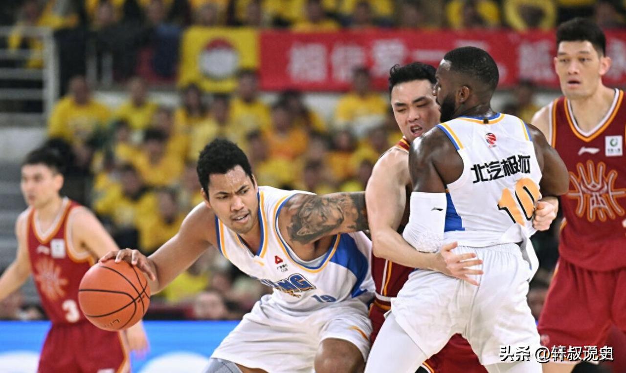 重罚！山西球迷吐痰，吐到北京球员脸上，山西篮协副主席：臭老鼠[送心]

北京时间