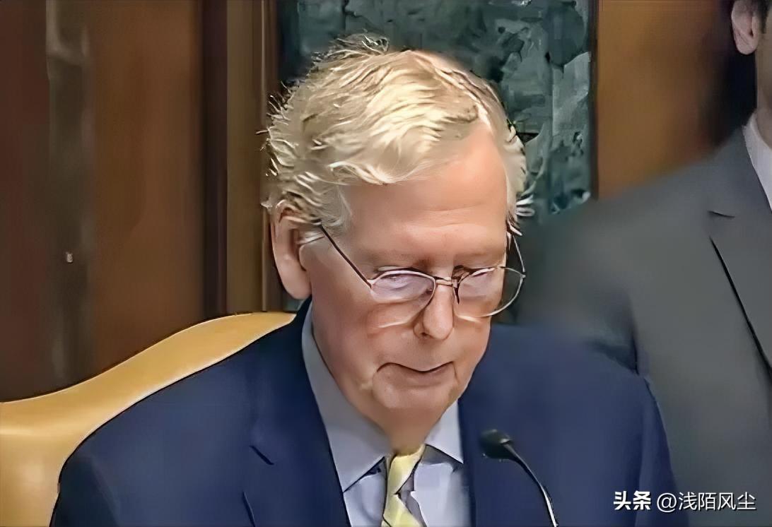 在海军预算听证会上，美参议院元老麦康奈尔直接开火，批评总统把导弹采购、战舰建造等