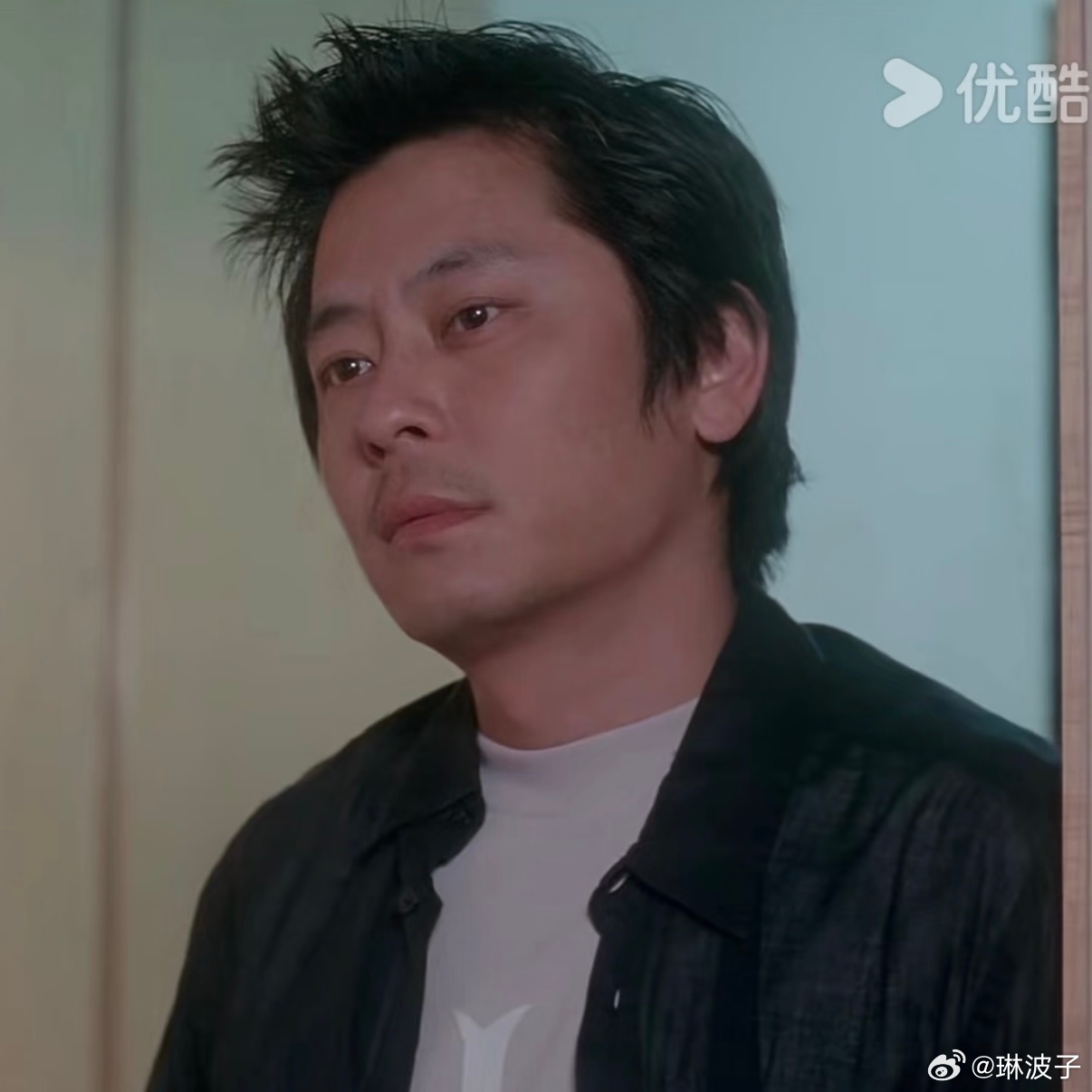 真帅啊 我好讨厌男的油头粉面的 化妆的脸 那种性缩力拉满 男的就是要随随便便就帅