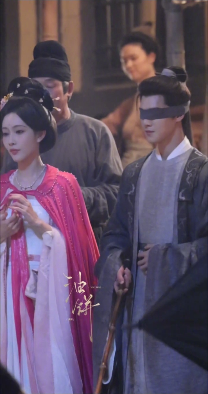 今日份扶摇直尚挽手逛街路透[污]蒙眼也阻挡不了约会呀孟子义李昀锐尚公主逛街路透孟