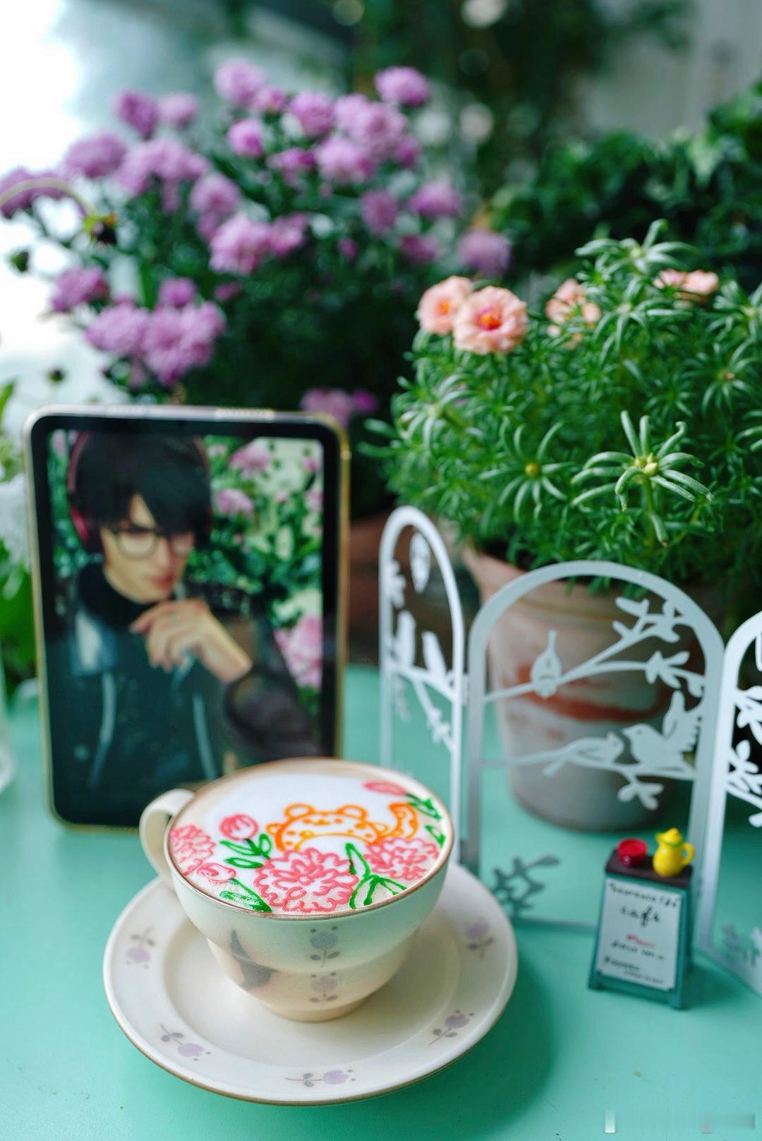 早ʕ•̫͡•ʔ•͓͡•ʔ 今天没什么太阳，但是太阳花开了，开花了就不像香草了'◡