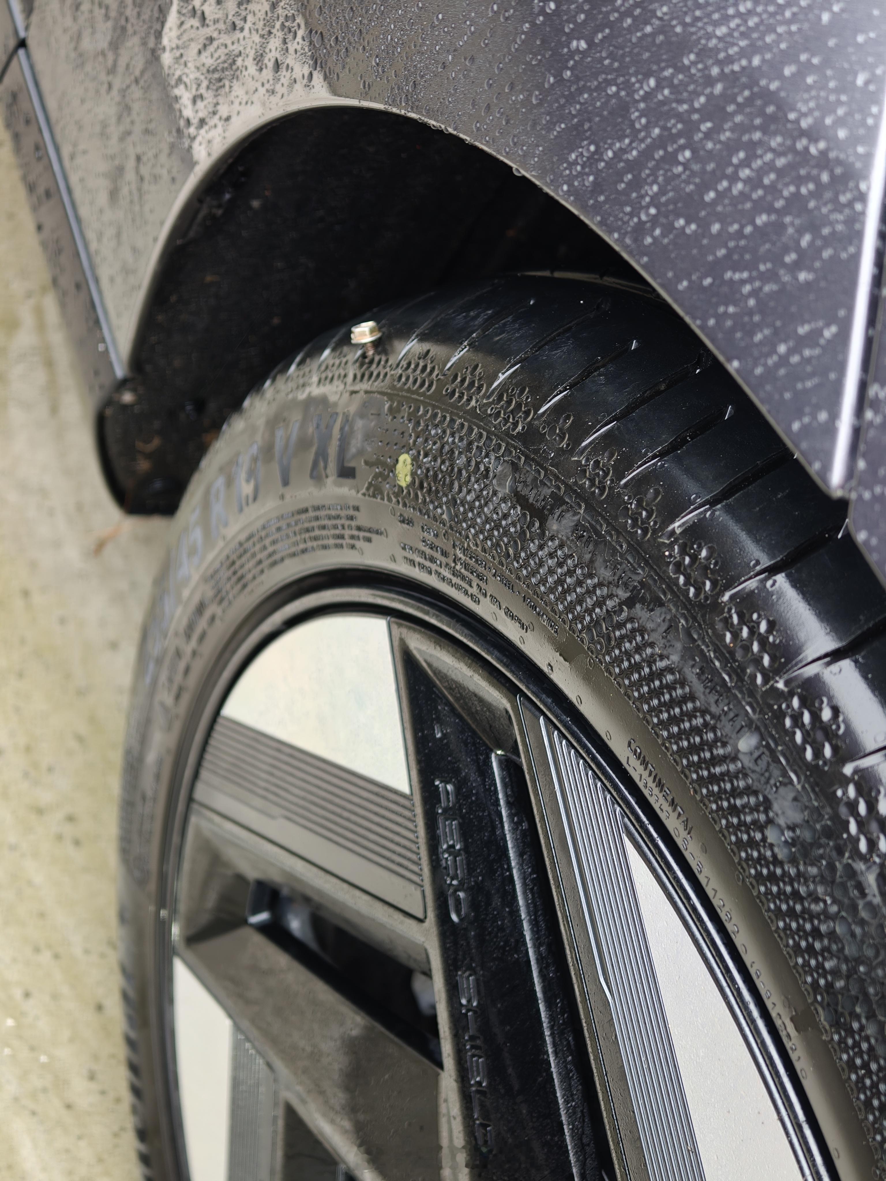 这日子跟我的轮胎过不去了吗[捂嘴哭]  ​​​