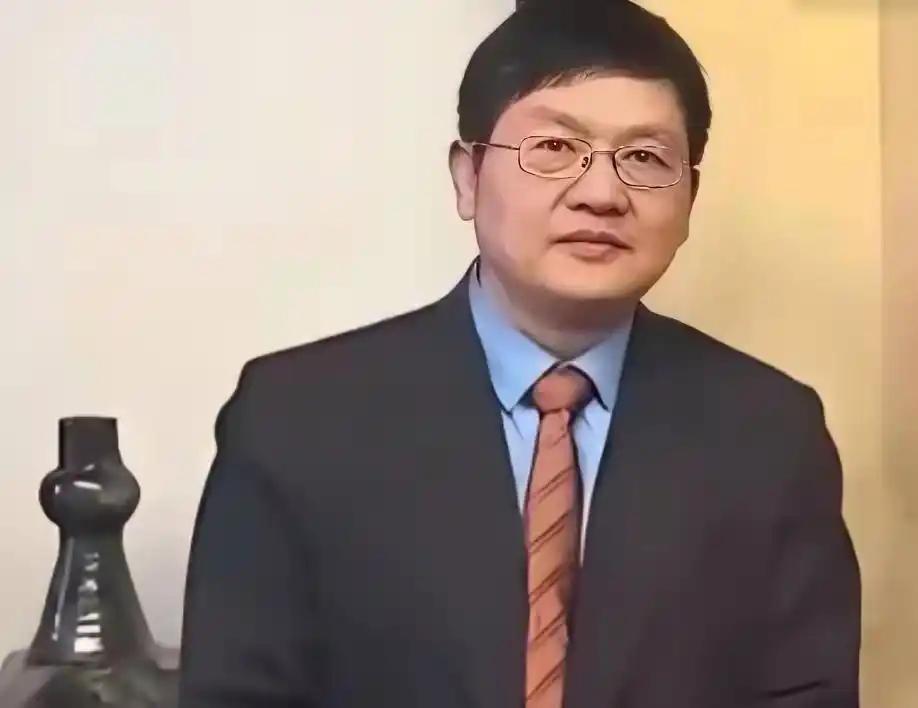 一夜之间，六大平台同时封杀，连个申诉的按钮都没给留。几百万粉丝的账号，直接人间蒸