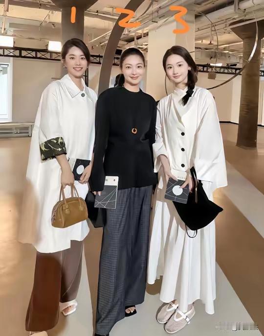 选个，喜欢那个带走，多个不行奥，除非她们自己同意！