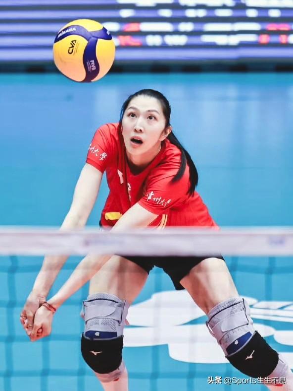 金局制胜，江苏中天钢铁女排主场获胜晋级决赛。
3月21日，2025～2026中国