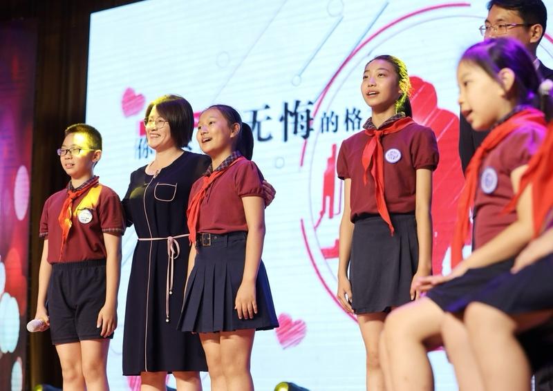 教师荣誉评选有一个项目叫做＂师德标兵＂，感觉挺有意思！这个奖项原本是表彰师德优秀