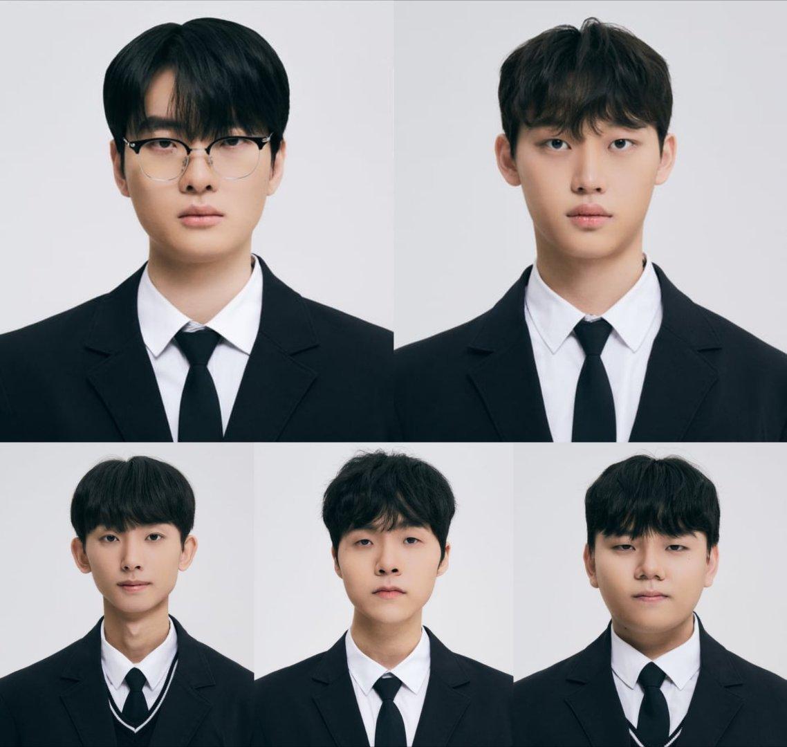 一些24DRX选手的西装证件照[送花花]

©️rascalheichou tw