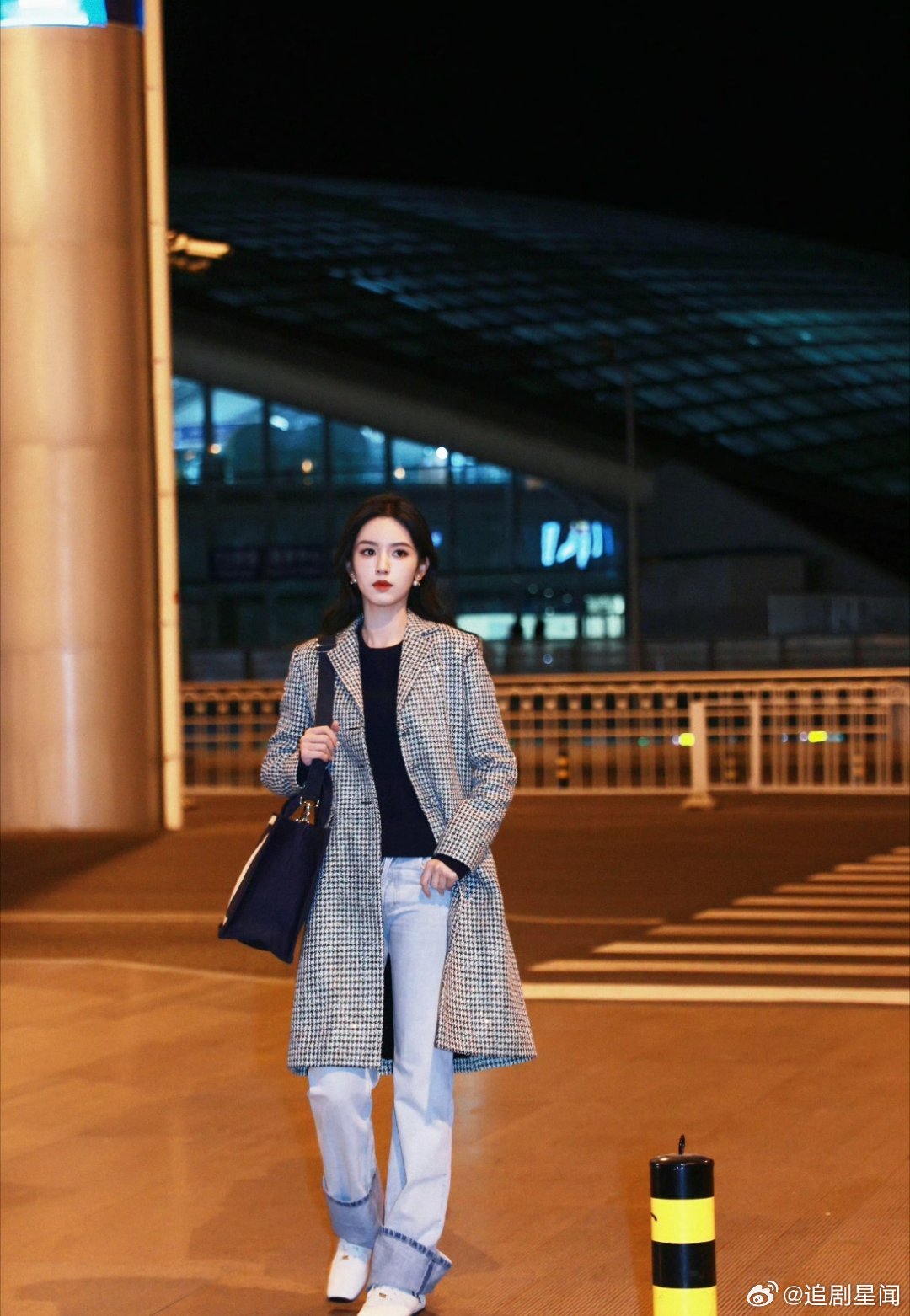 周也后援会 0包场周也后援会的“0包场”选项，不是粉丝对偶像的背叛，而是对畸形粉