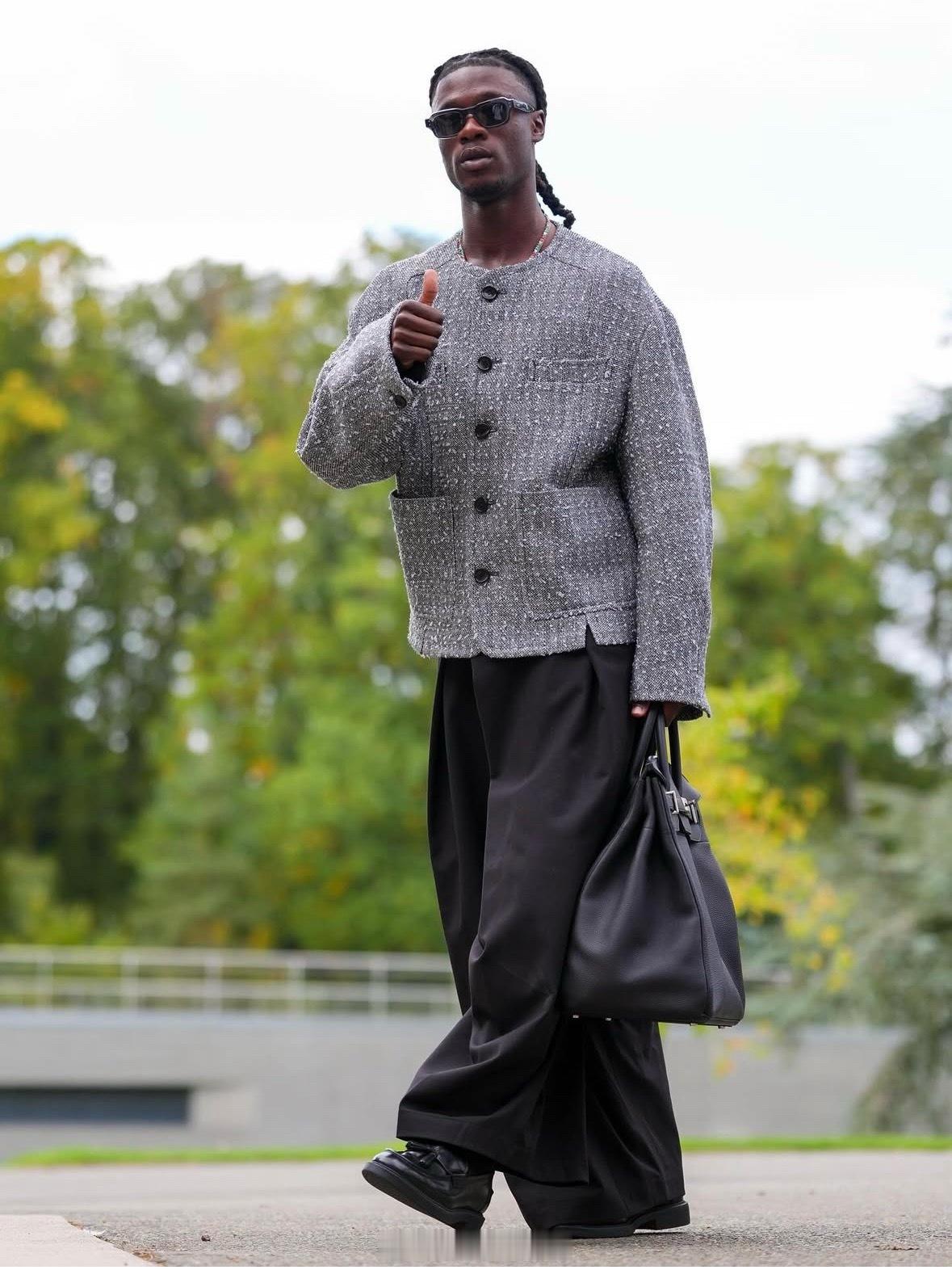 今天晚上依然是国际比赛日！小组头名出线，德国不容有失法国遥遥领先，能否守住头名?