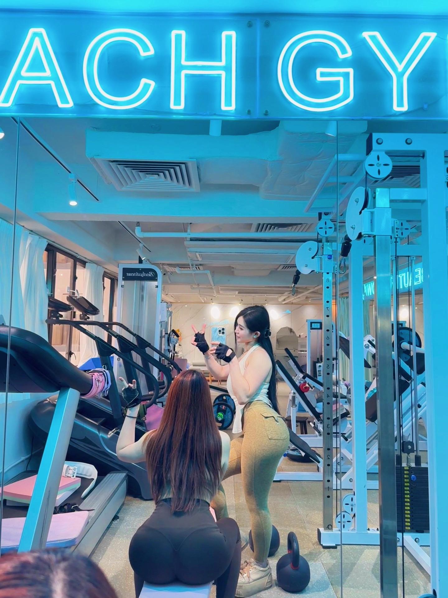 活成他们不敢活的样子💗。