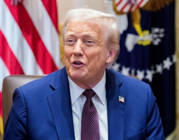 这简直是外交史上最“杀人诛心”的一幕！
 
日本记者估计做梦也没想到，随口一问竟