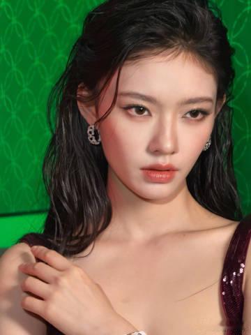 林允521表白粉丝林允521发了18宫格 林允521发了18宫格的照片用来表白粉