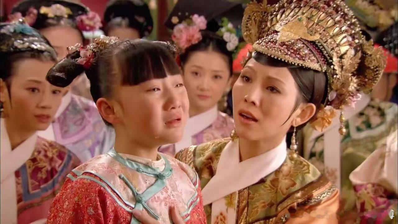 #娘娘团看甄嬛传合影集体泪崩#不是吧，不光娘娘们，就连电视机前的我们又何尝不是这