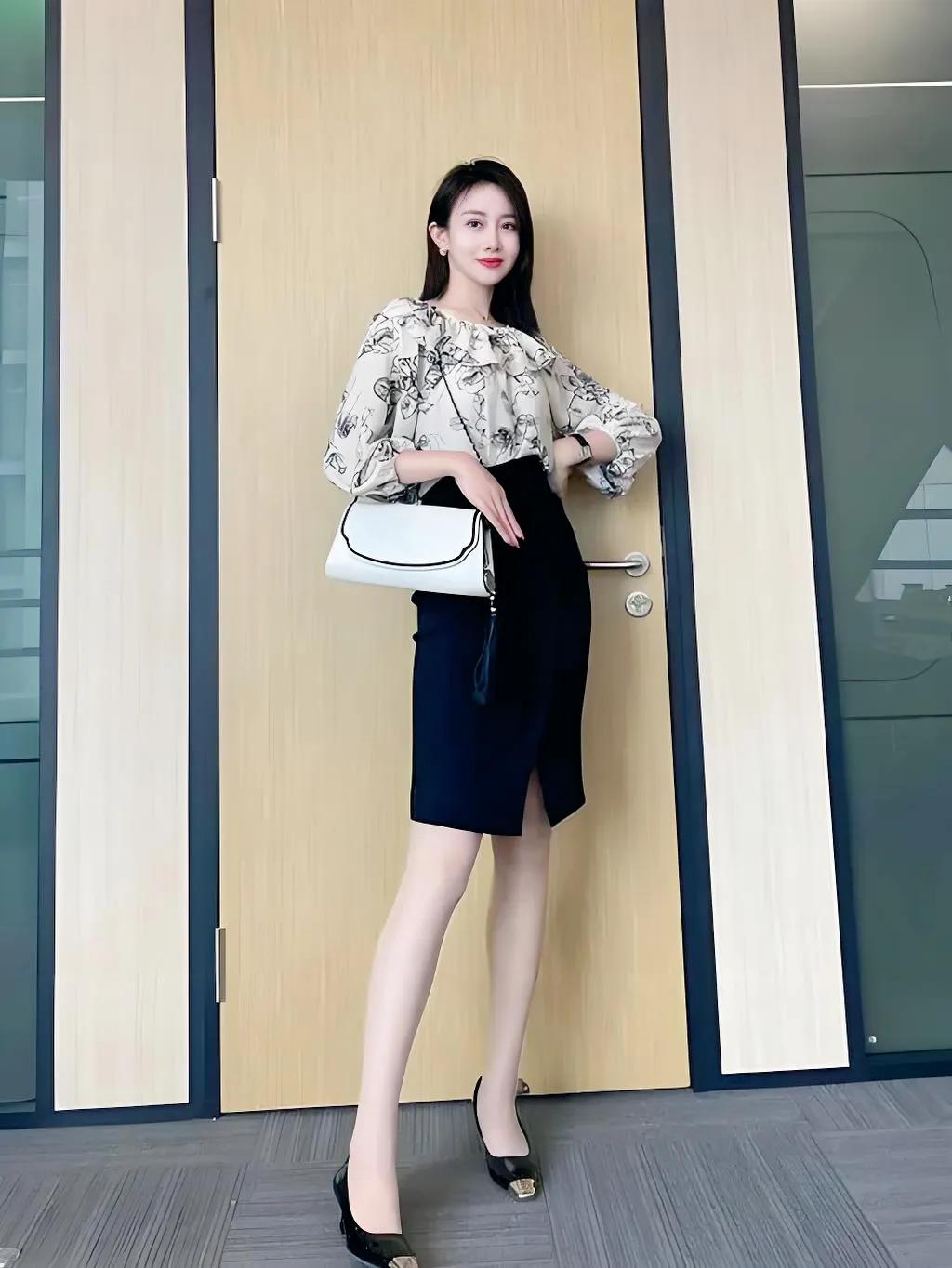 我越来越反感五六十岁的女人穿高跟鞋！

我敢说哪个女人都爱美，年轻时没有不喜欢穿