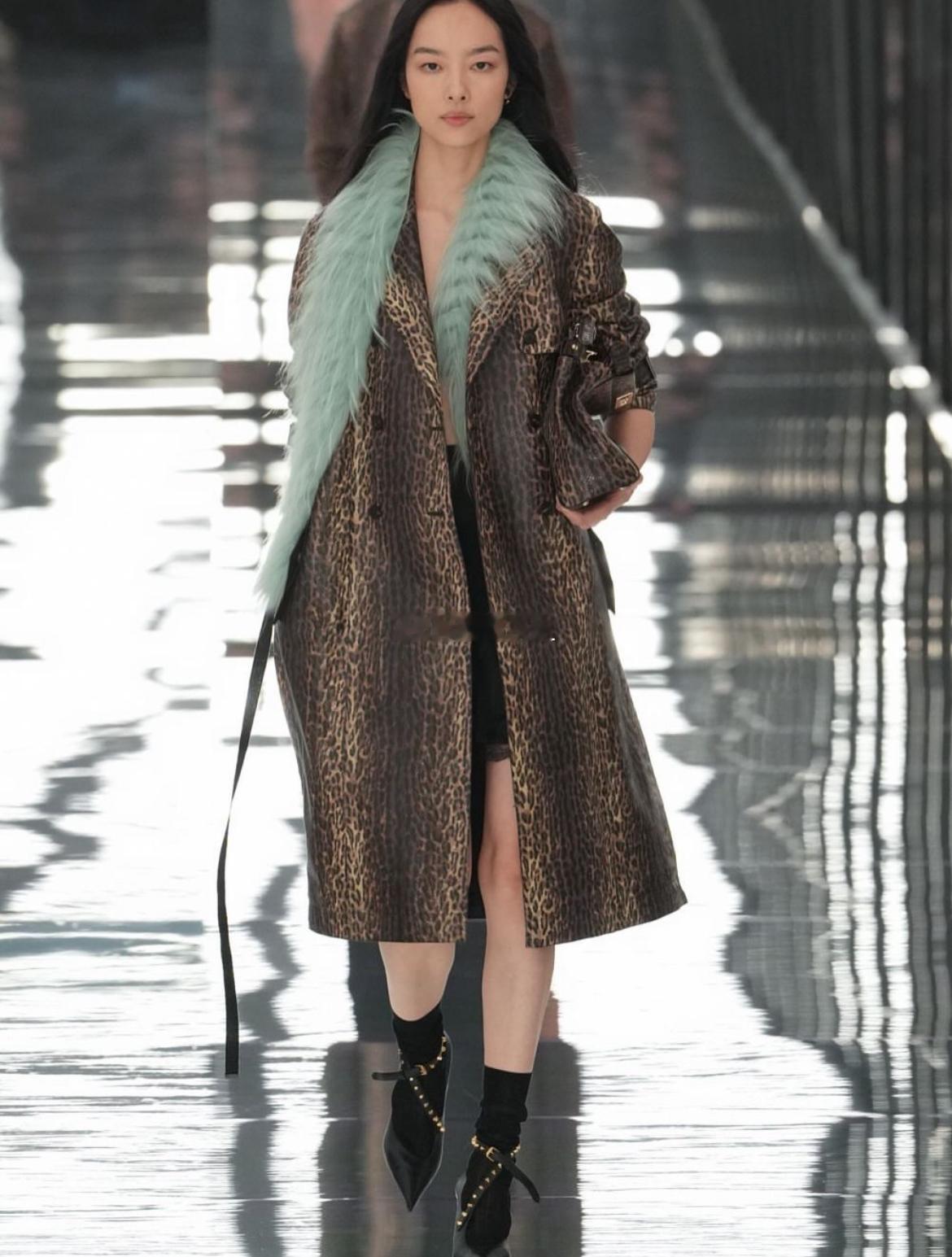 米兰时装周时装周时装周趋势档案 Fendi 2027春夏成衣系列🦋Fendi，