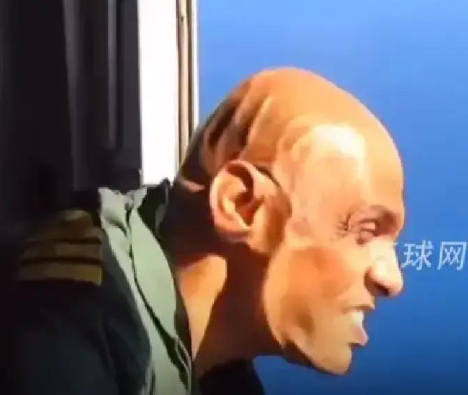 最近的一个视频直接给大家伙看得嘴都合不上，印度有个前海军上校坐军用飞机飙在300