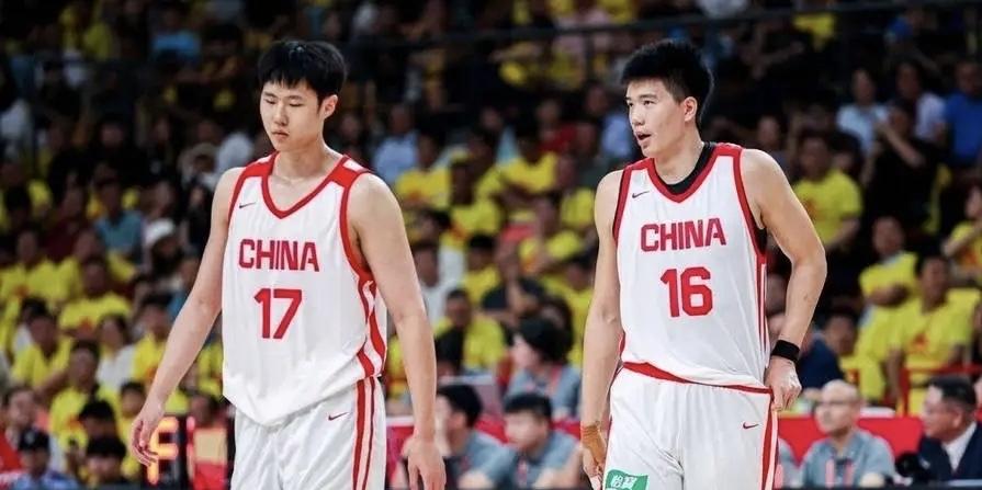 郭士强重要表态惹争议，王俊杰被用废，中国男篮还有坏消息

中国男篮在昨天晚上热身