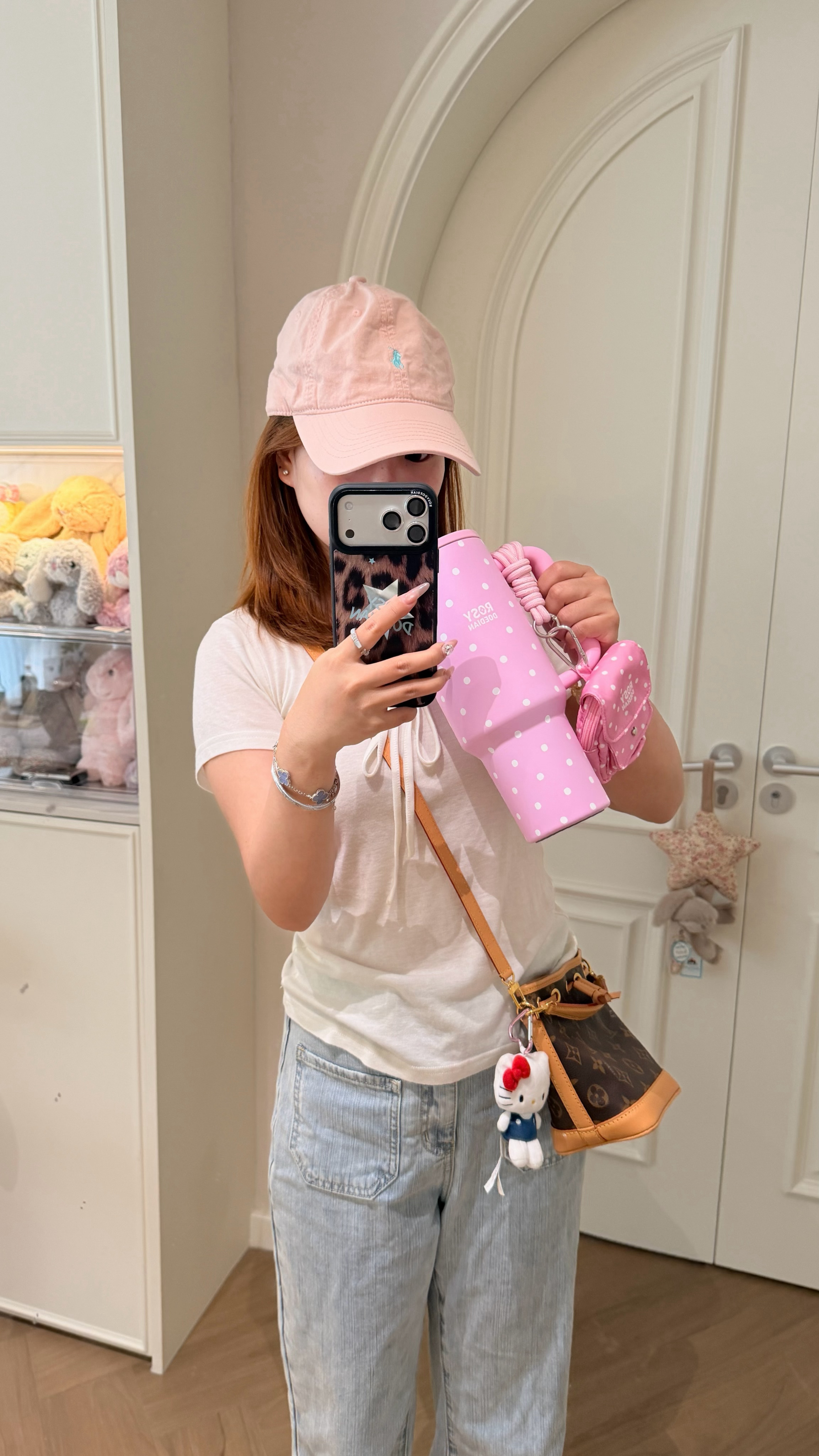世界上最爱出门的小女孩