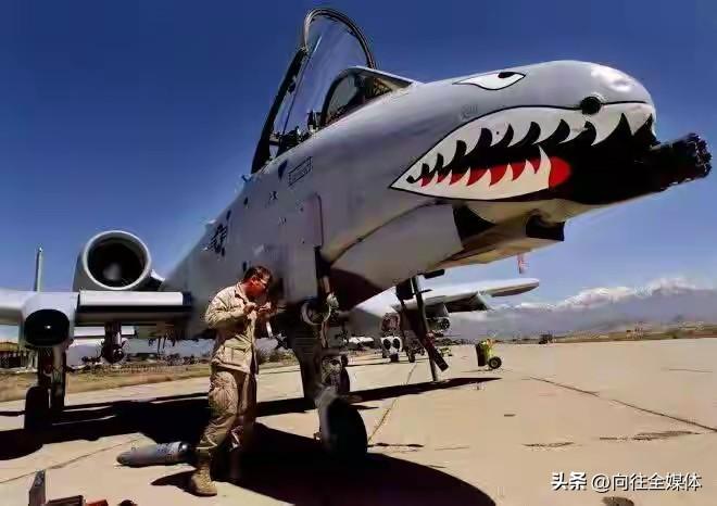 神话破灭！美军隐身导弹被伊朗击落，150万一枚直接打水漂！
 
一直被美军吹上天