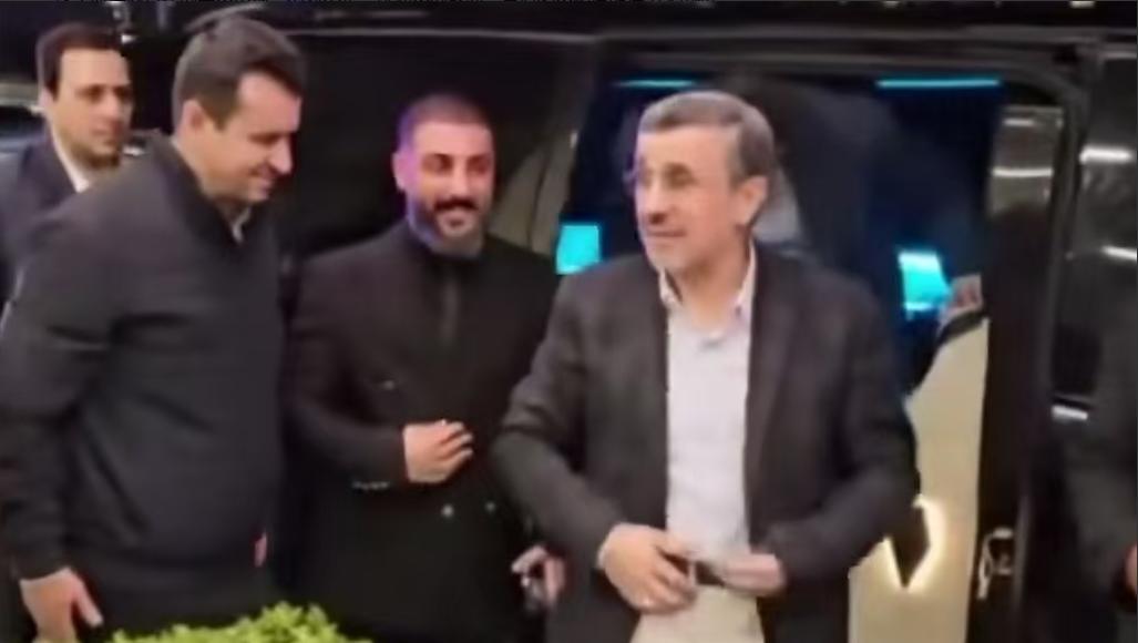 前一段消失的前总统内贾德。现在突然又亮相了。伊朗是不是又有大动作了呢？

这个疑