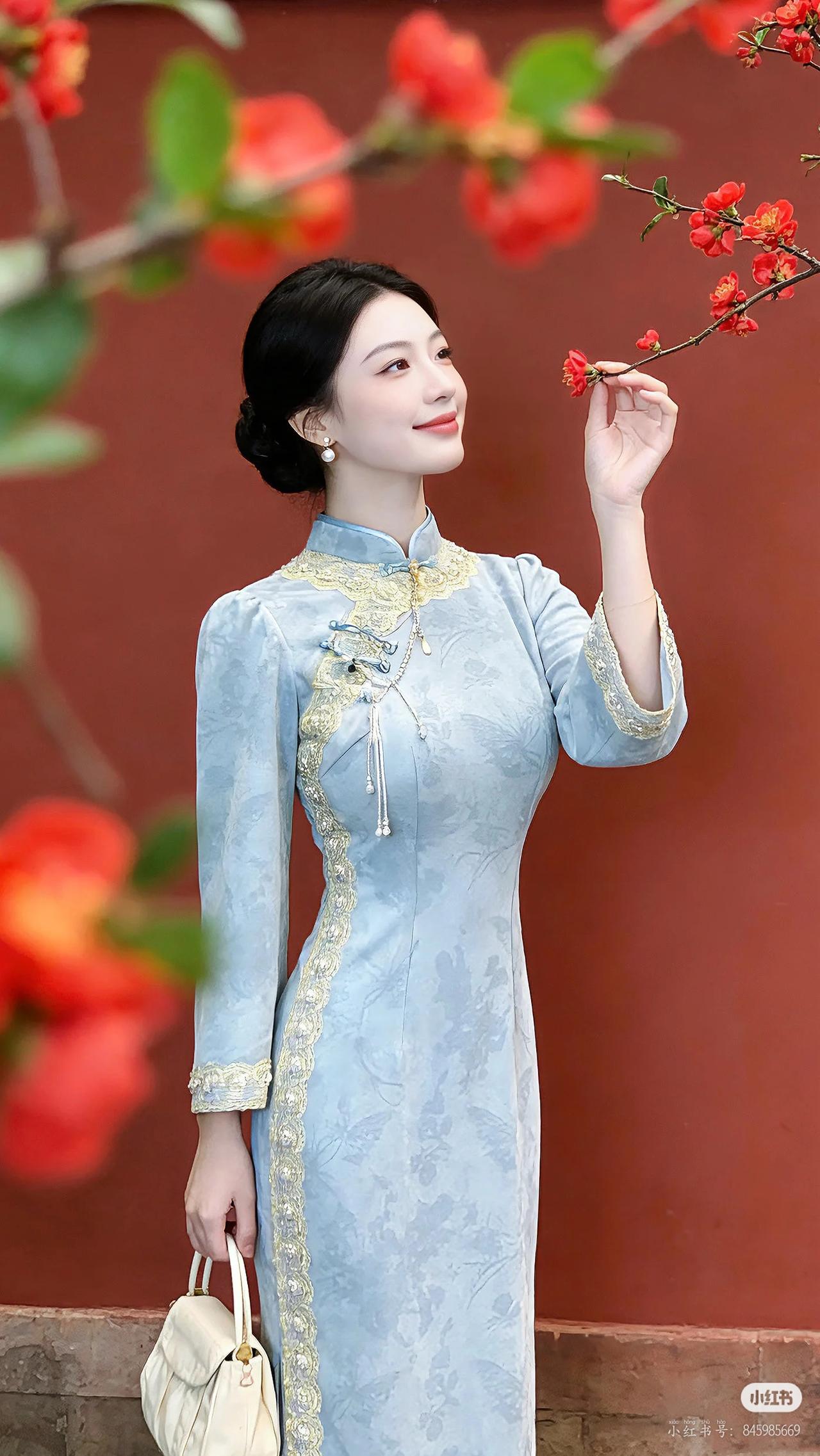 晒图笔记大赛美女旗袍穿搭写真