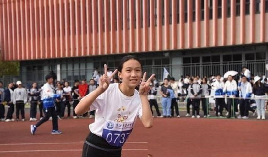 如果有人拿了5块金牌，另一个人只拿了3块，你觉得谁该当选MVP？
放在平时，这根