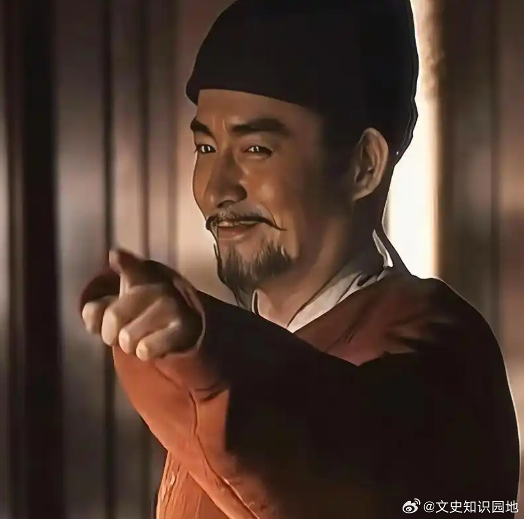 649 年，李世民驾崩，灵柩停放于太极殿。满朝文武哭声震天，两名蕃将跪在灵前，突