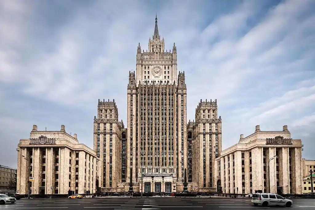 英俄彻底摊牌！当地时间3月30日，英俄之间的矛盾彻底摆上台面，火药味直接拉到最满